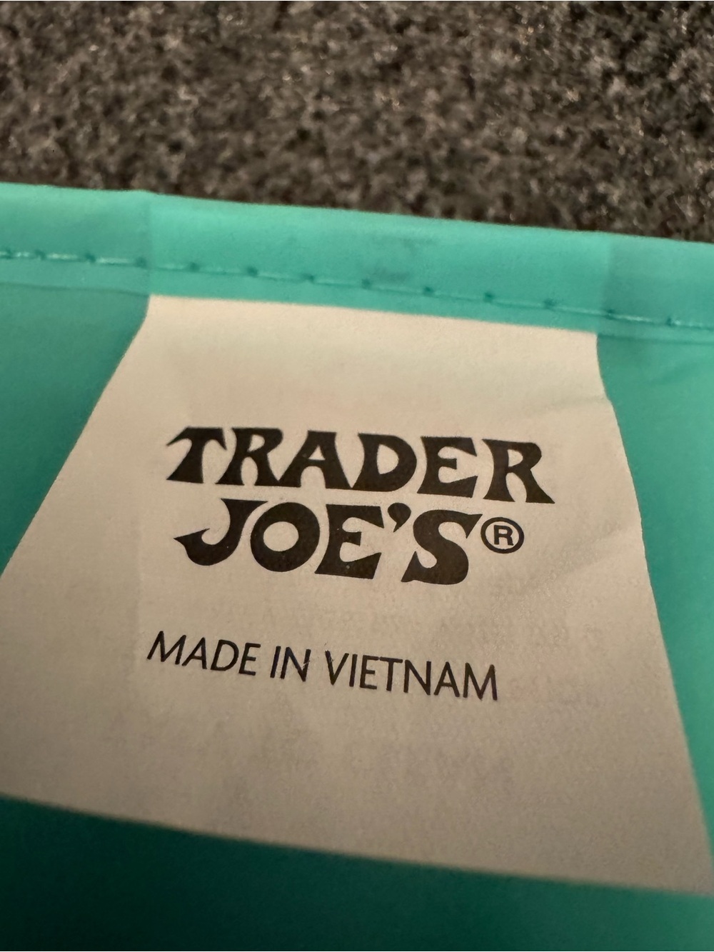 NWT Trader Joe's Lime Green Insulated Bag Large 8 Gallon Reusable Cooler Tote - Picture 9 of 10
